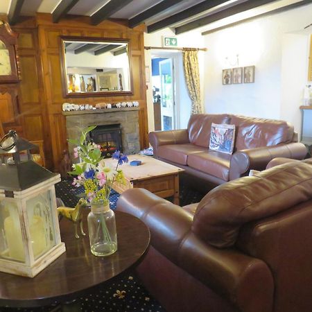 Ganton Greyhound Inn エクステリア 写真